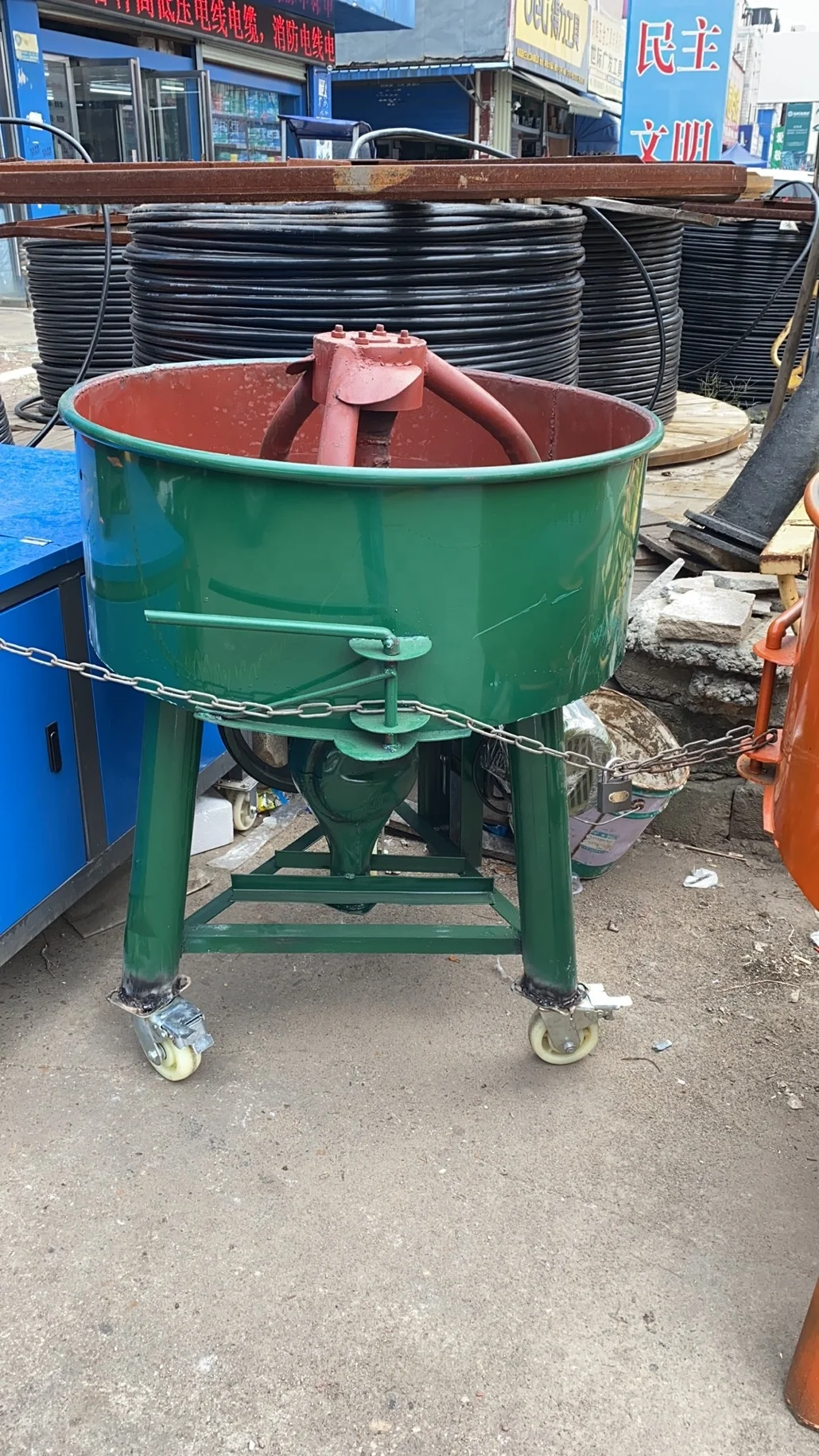 Mixing machine for epdm granules/ SBR granules/rubber granules and pu binder for playground, running track installation