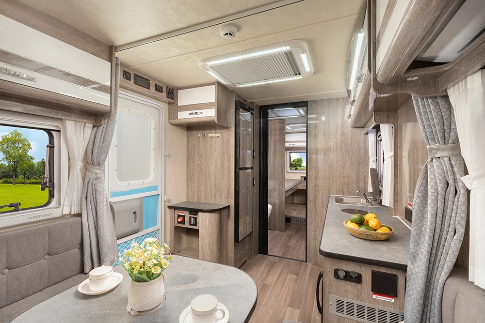 Luxury Van and Caravans Made In China Rv Motorhome Travel Trailer Campers