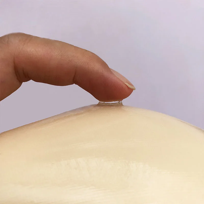 China factory price reusable waterproof silicone gel bra strapless