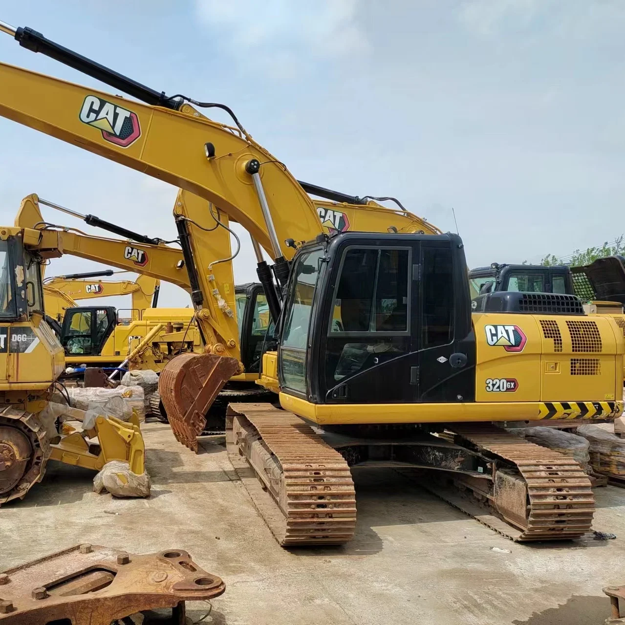 Экскаватор CAT320D 320B 320C цена подержанный экскаватор торговый рынок гусеница 323GC 325D 323GX дешевый для продажи