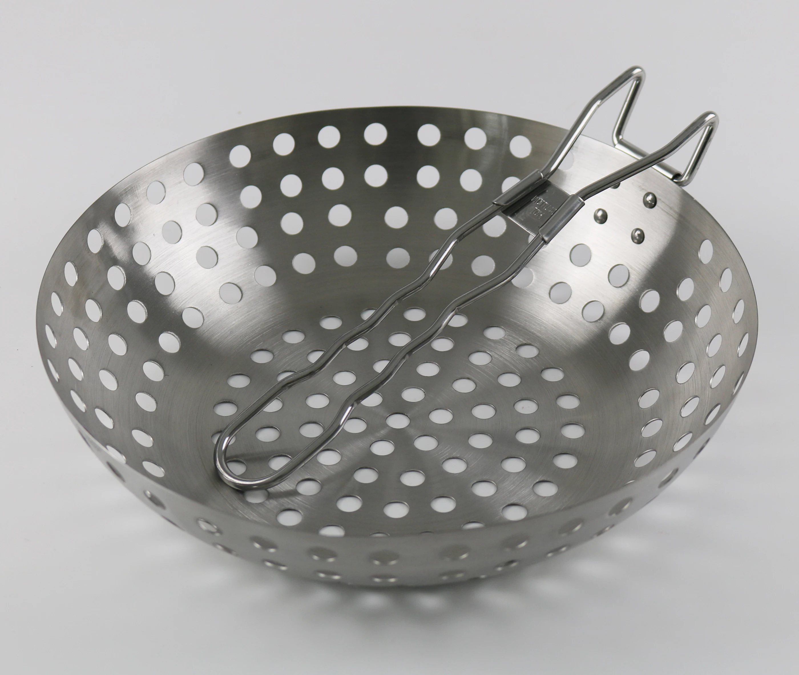 Nonstick Grill Pan With Holes Foldable Handle Frying Pan Camping Cookware Grill Basket Picnics BBQ Activities Hollow Skillet