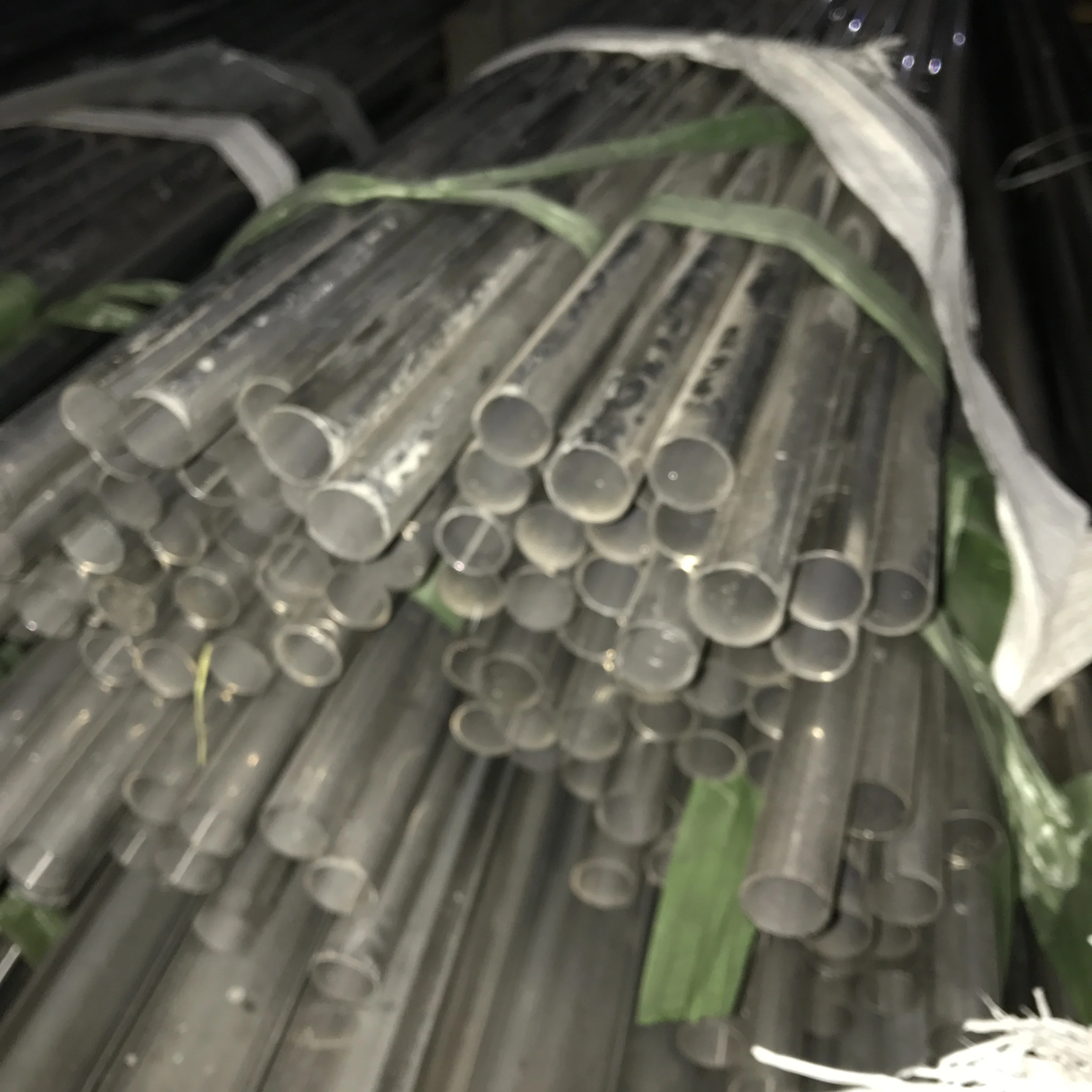 JIS Hot Selling Ss Steel Pipe 201 304 316l Welded/seamless Stainless Steel Pipe/Tube Manufacturer In China