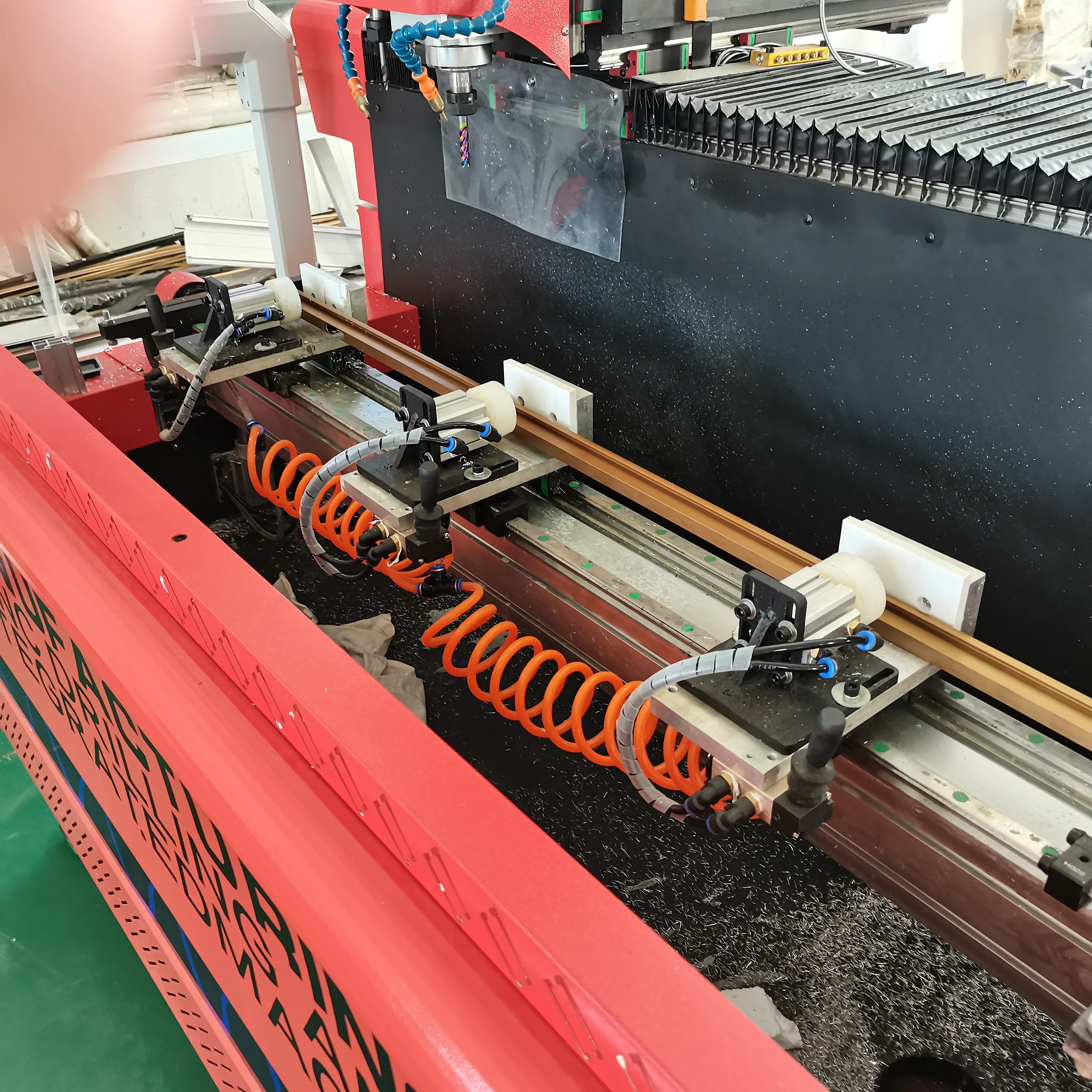 CNC machine tool equipment aluminum alloy door and window hinge switch CNC lathe and milling and drilling combine machine