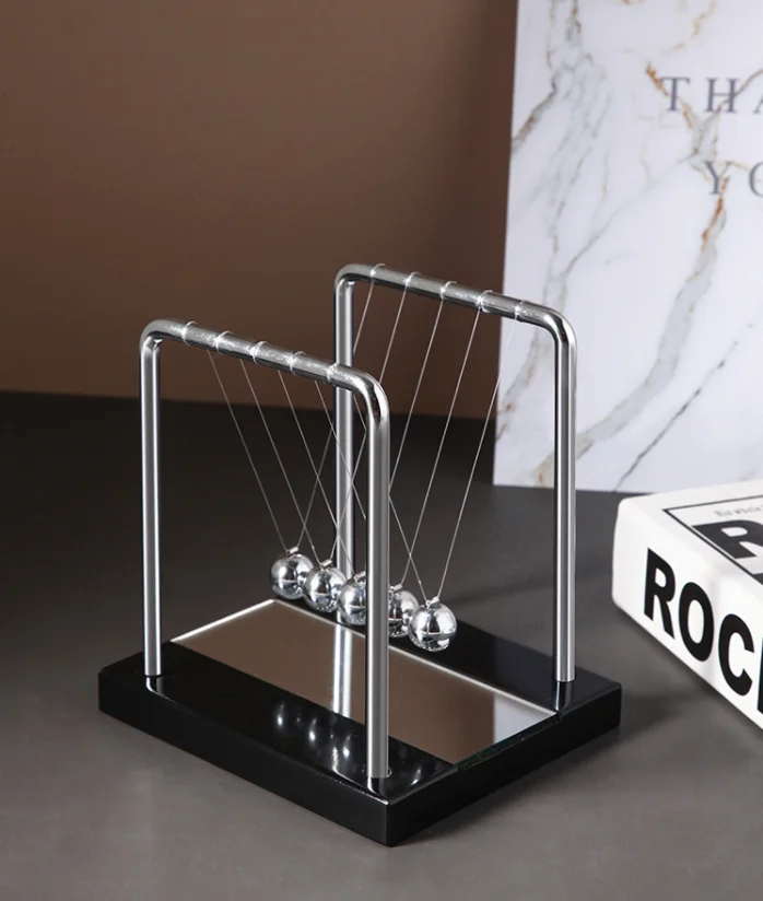 Hot sale Office Desk Decoration Gift Wooden Base With Mirror Newton Pendulum Newton Cradle