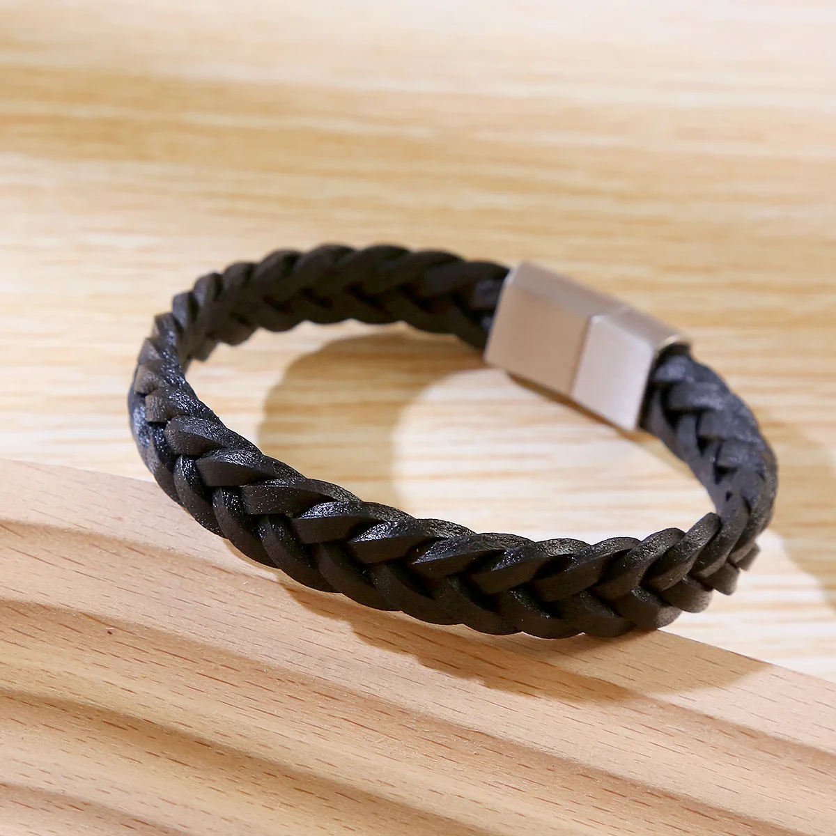 MCS017 Genuine Cowhide Leather Bracelet With Magnetic Clasp Braided Wristband for Men and Women Anniversary