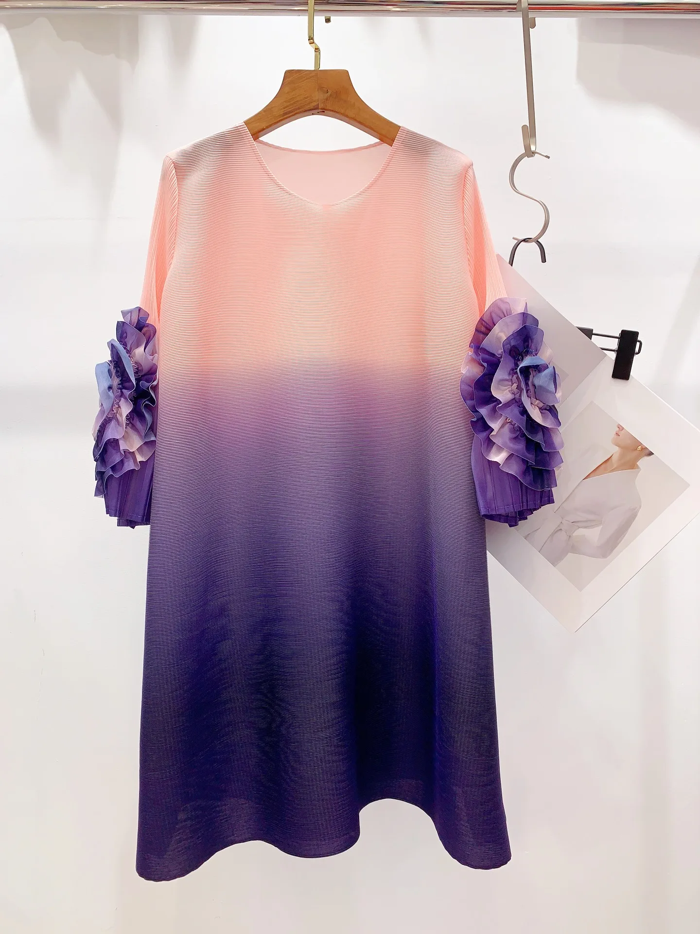 Woman Fashion Apparel Elegant Vintage Lady Floral Evening Casual Dresses