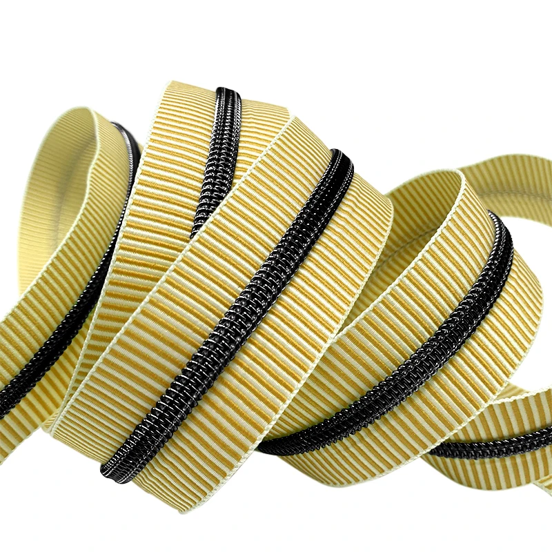 Wholesale stripes zipper coil custom 5# fashionable nylon zipper tape for handbag