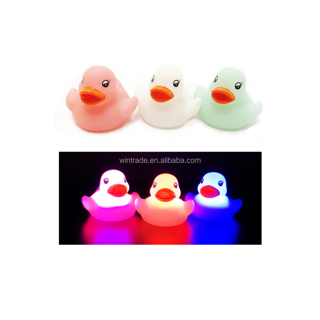 2022 ECO-friendly light up rubber duck baby duck bath toy glow PVC small animal toys LED floating toys assortment for kids