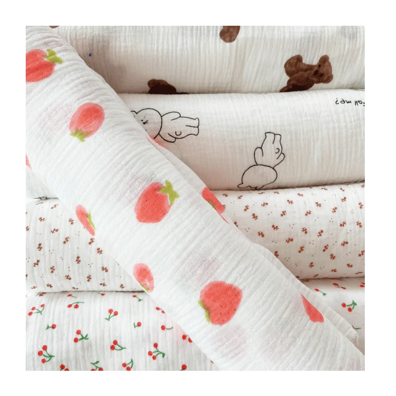 High quality good price 100% cotton fashionable printed gauze fabric for baby clothes