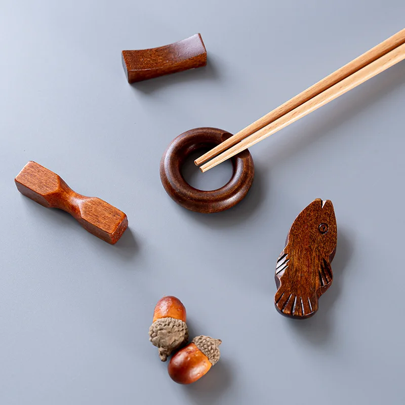Hotel Solid Wooden Chopstick Stand Japanese Pillow Tableware Holder Wood Chopstick Spoon Rest