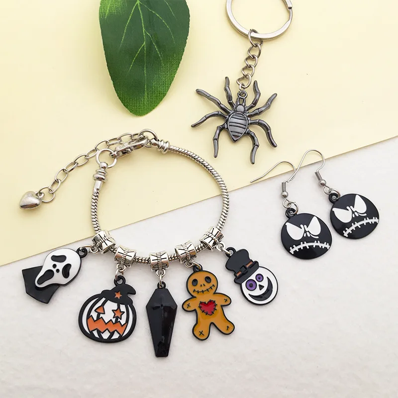 Ghosts Pumpkins Cobwebs Bats Pendants Jewellery Enamel & Goldtone Cute straw topper charms Halloween Charms for jewelry making