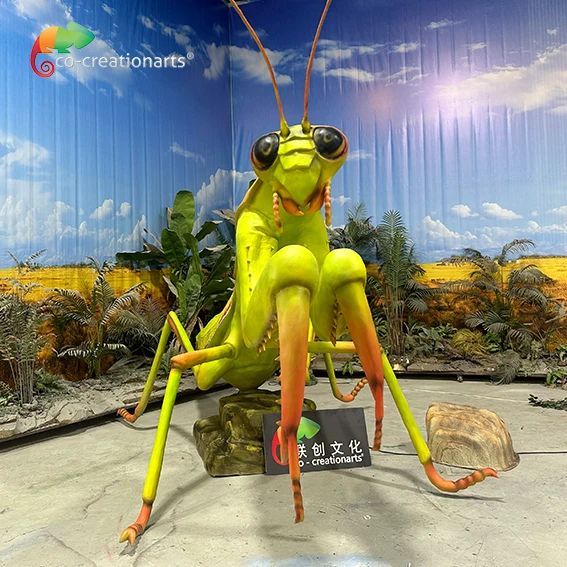 Giant praying mantis simulation animal insect outdoor equipment simulation electronic mantis