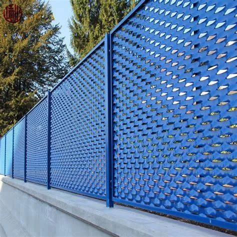 expanded metal mesh galvanized fencing net steel rigid fence security system construction material plate screen perforated grid