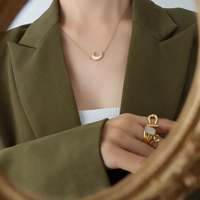 Модные ожерелья и серьги из титановой стали с белыми ракушками луной комплект ювелирных изделий покрытием 18-каратного золота