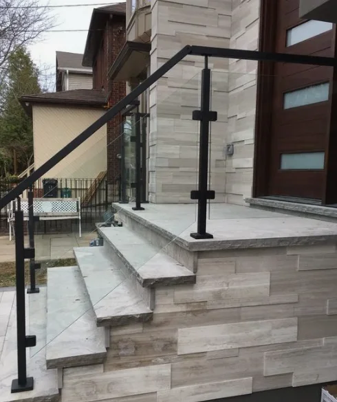 Glass Panel Railing System Luxury Exterior Glass Railing Project INOX 304 Balcony Terrace Top-mounted Railing Handrail Posts