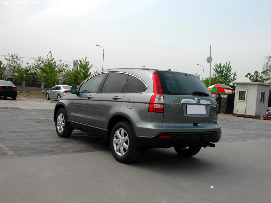 HON DA CRV 2.4L Manual Gearbox Euro V Front Four-Wheel Drive SUV Second-Hand Used Vehicle From China C-RV