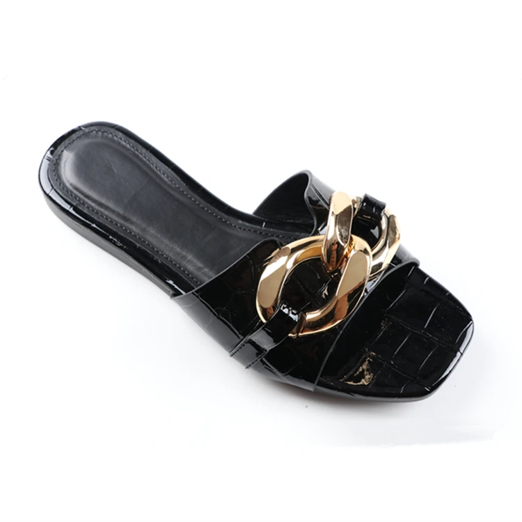 2022 Custom New Summer gold chain Slides Woman Flat PVC Sliders Slippers Sandals Ladies Pvc Flip-flops Slippers For Women