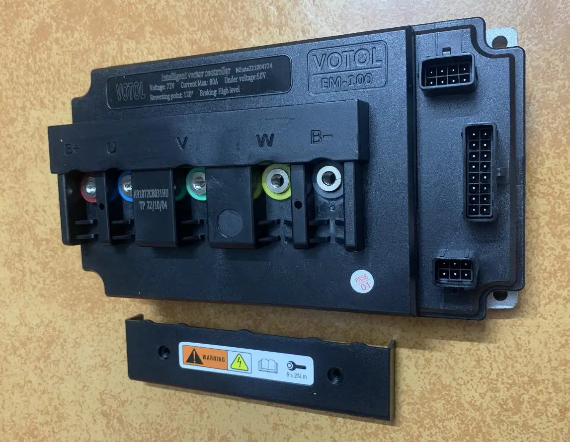 Лидер продаж программируемый бесщеточный контроллер двигателя Votol EM100S 130A DC для электрического скутера