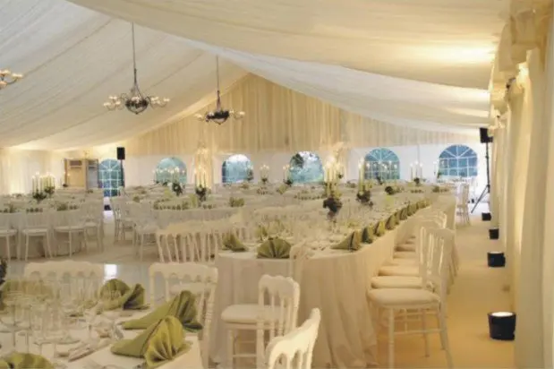 Sturdy construction Outdoor party wedding tent with sidewall for banquet