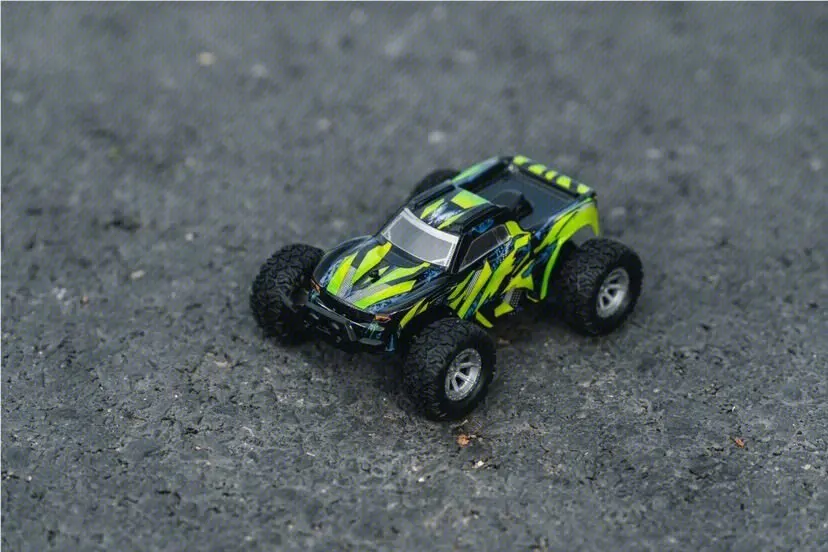 2.4Ghz 1/32 RC Mini Electric Off-Road RC Drift Car High Speed RC Race Car for Adults