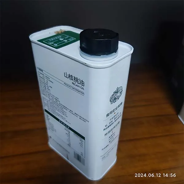 Food Grade Metal Oil Can 1L Rectangular Olive Cooking Oil Tin Containers with Plastic Spout