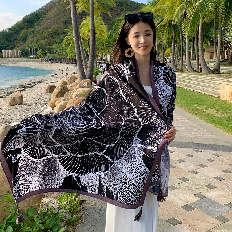 Malaysian New Flower Print Cotton Scarves Shawls Retro Ethnic Style Floral Cotton Scarf Summer Beach Shawls Hijabs With Tassels