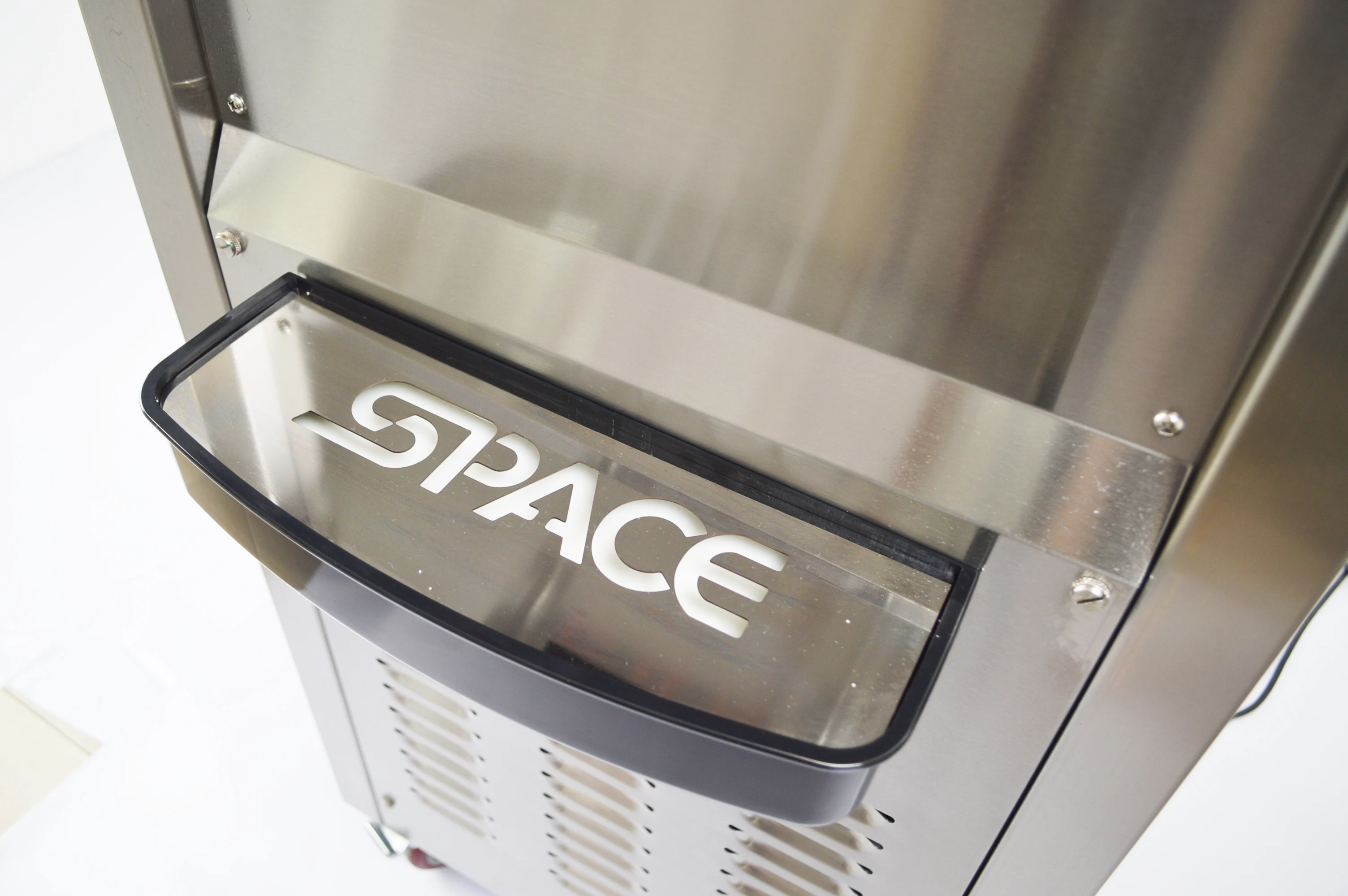 
China Supplier floor standing soft serve ice cream dispneser ice cream machine 2 flavors 