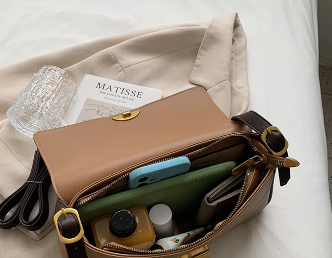 2022 Factory Direct Selling Simple Retro Bags Versatile Messenger Underarm Bags fashion shoulder handbag for woman girl