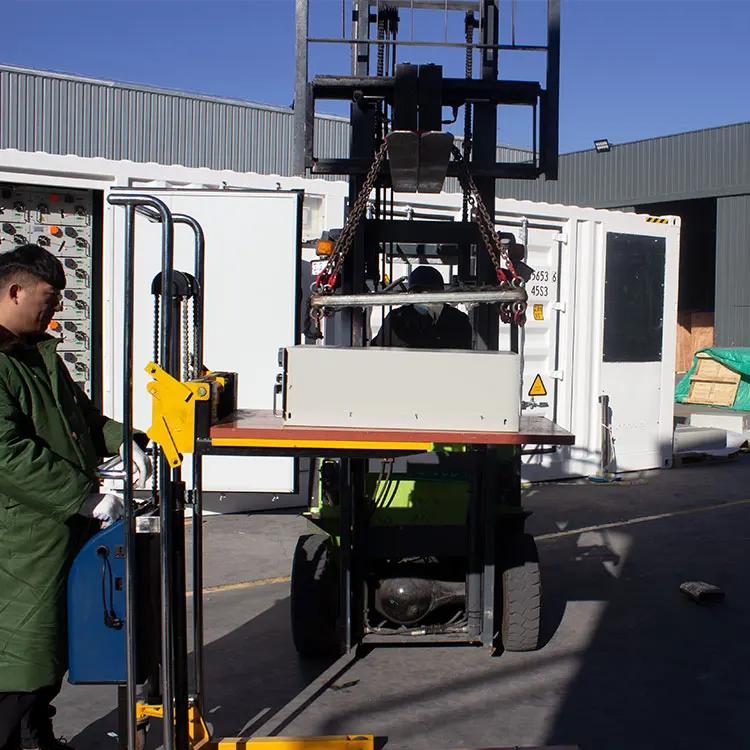 OEM Energy Storage Battery 100Kwh 200Kwh 215Kwh 500Kwh 1000kwh Storage Energy Container Ess Lithium Solar Container