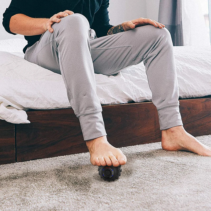 Electric Rechargeable Portable 3-Speed Vibrating Massage Peanut Ball Dual Foam Roller for Deep Tissue Recovery