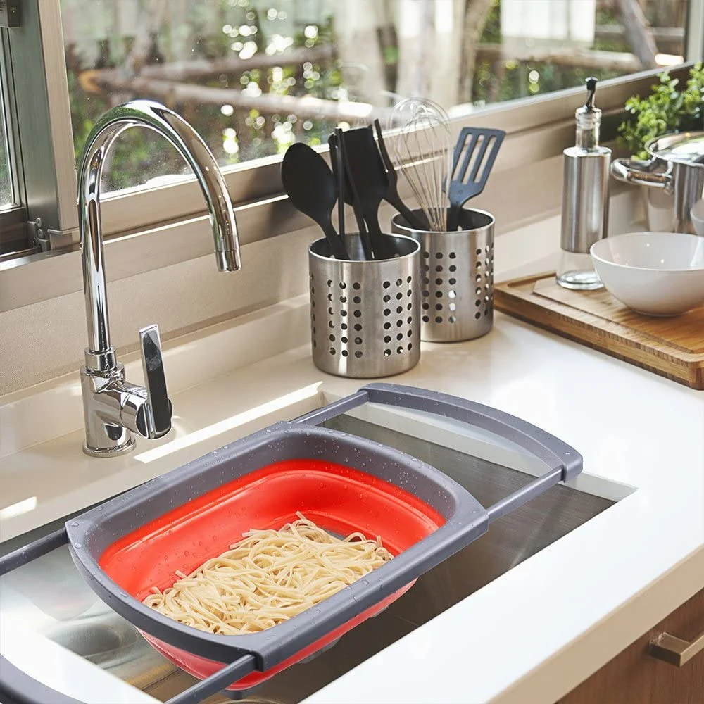 Space Saving Kitchen Foldable Strainer with Extendable Handles Collapsible Food Colanders