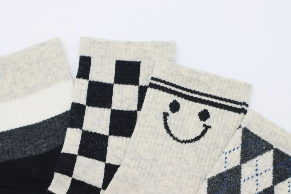 Asia Factory Outlet in Wholesale High Quality Socks with funny Pattern for Unisex Adults sock