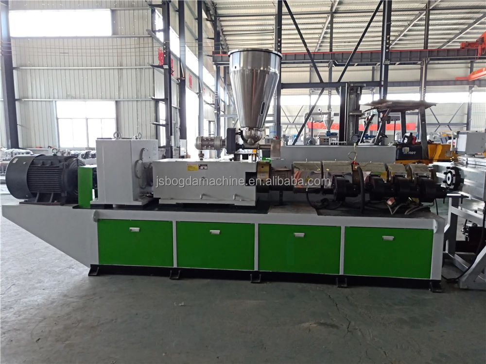 High Productivity PVC Conical Twin-Screw Extrusion Machine For Product of Plastic Foam Board
