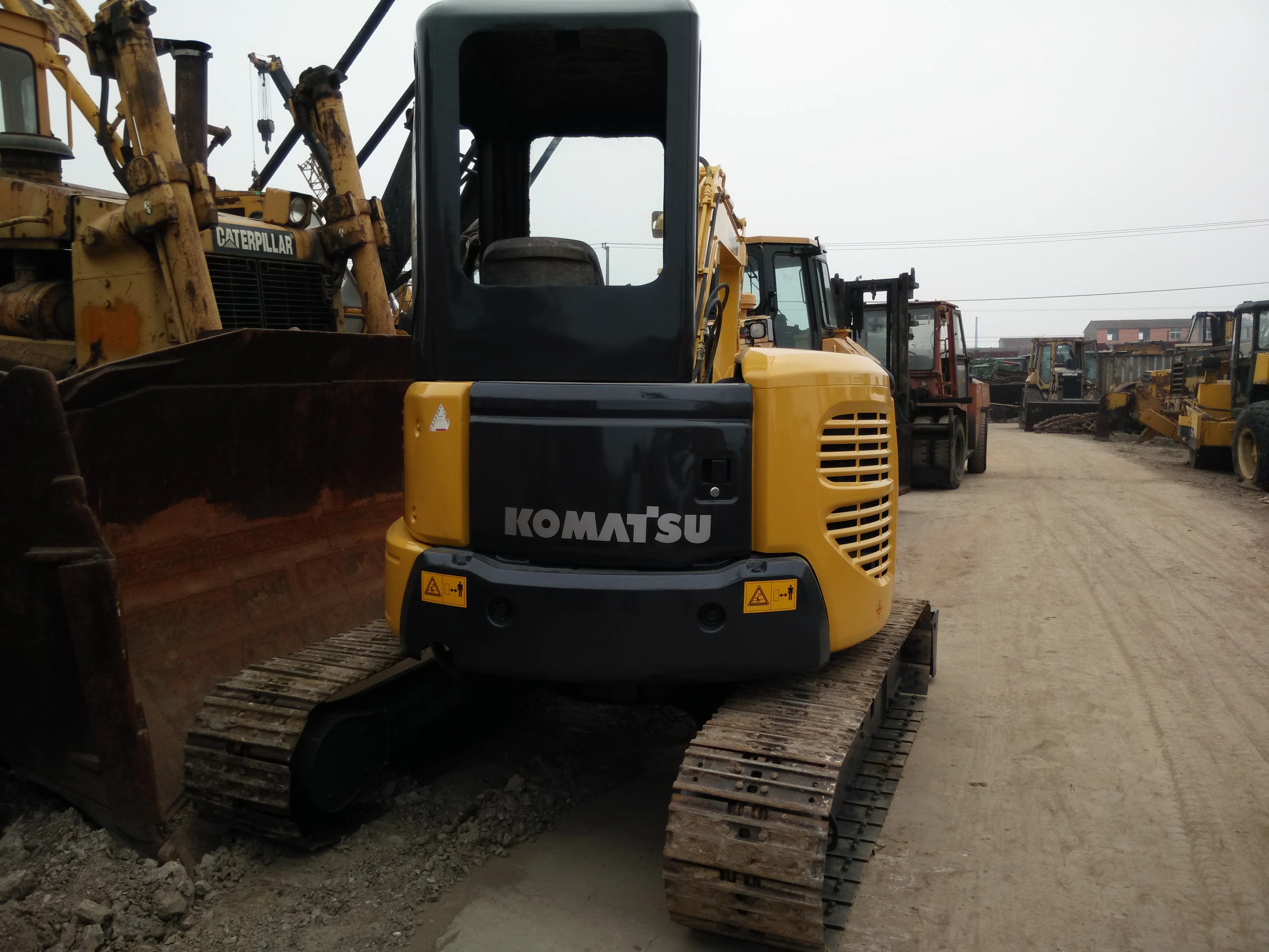 Used Japan Original 40ton Komatsu PC400-7 PC 30 40 55 60 70 78 90 110 120 130 200 220 300 hydraulic crawler excavator
