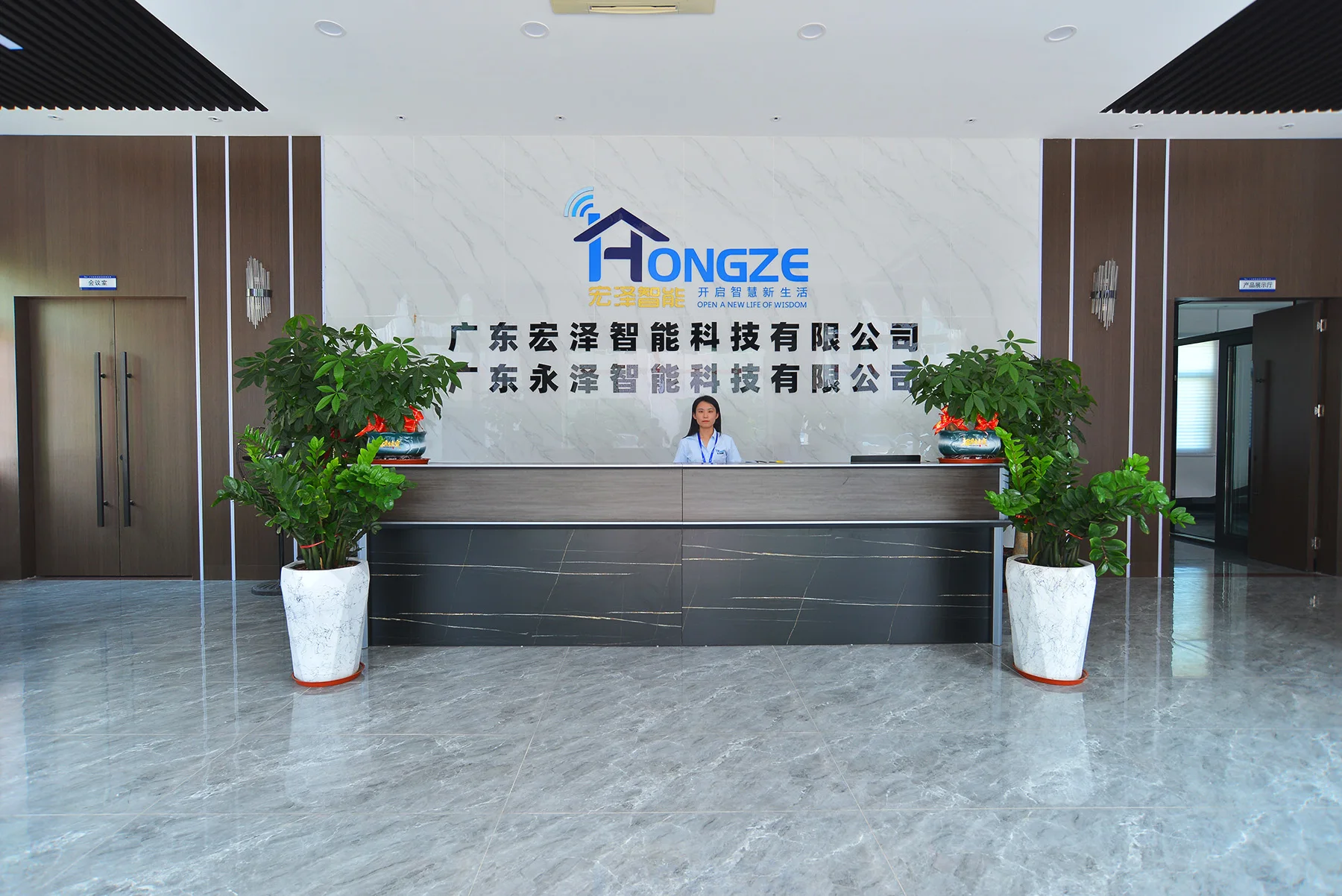 Hongze Product Professional Custom-designed Electric Window Opener For All kinds of Aluminium / Glass /Wooden Shutters