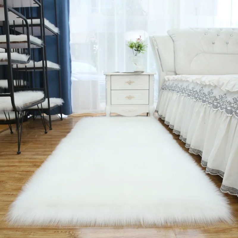 Wholesale Hot Sale Faux Fur Carpet Rectangular Home Decor Carpet Anti-slip Floor Can Be Hand Washed