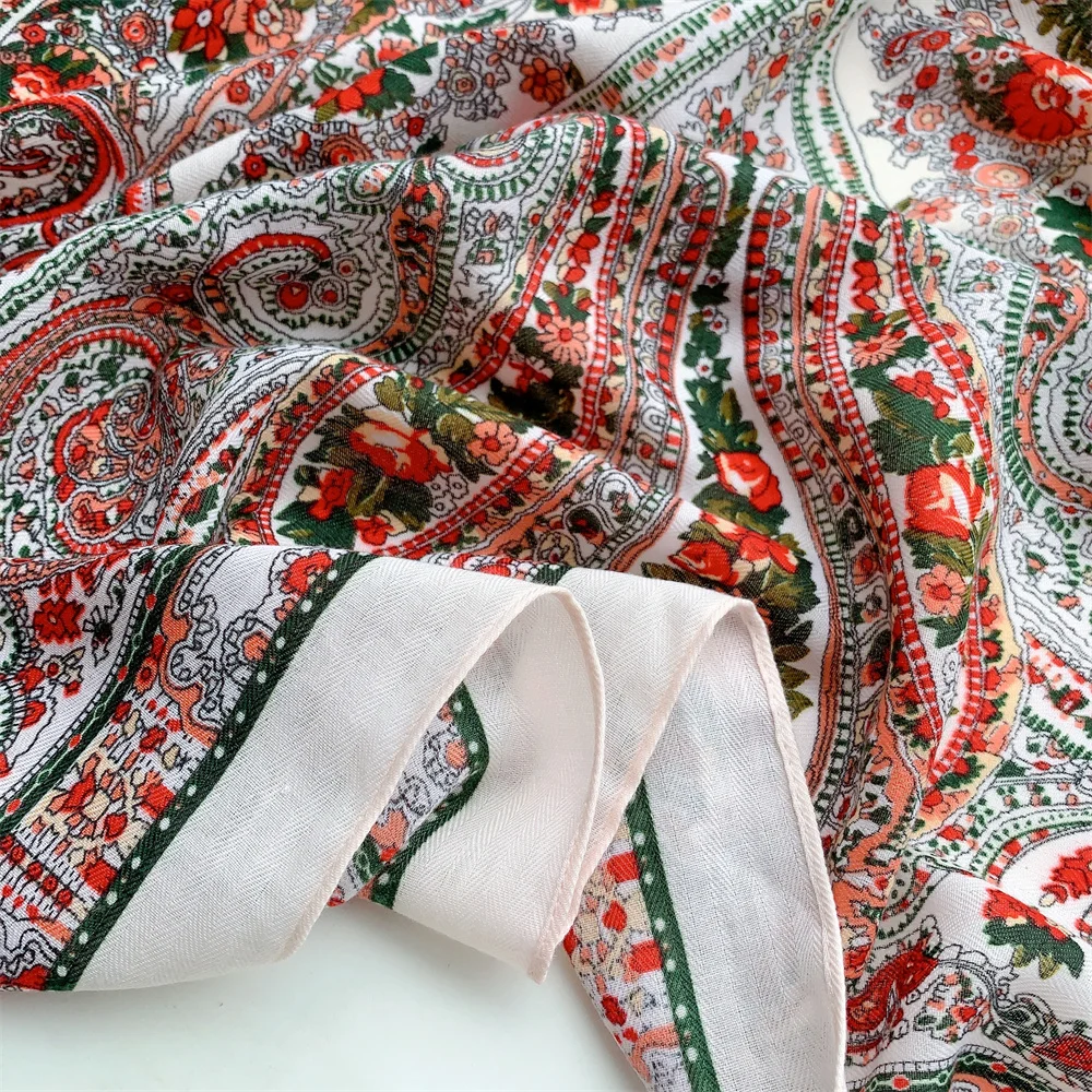 Wholesale 100% Polyester 110x110cm Ethnic Scarf Printed Designer Headscarf Big Size Square Shawls