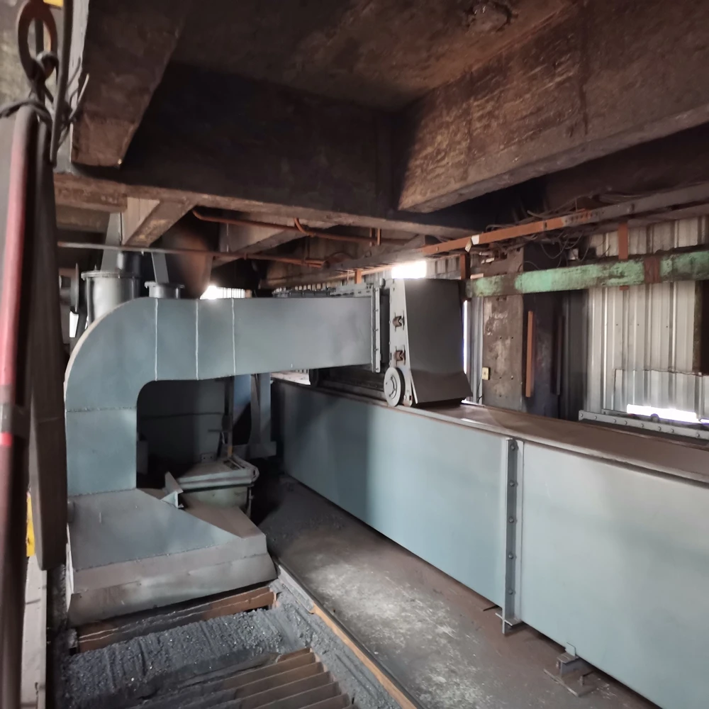 Efficient and easy-to-use industrial and mining dust removal ventilation slot