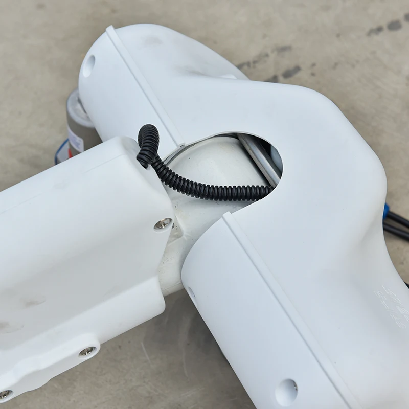 New type remote control auto tracking fire electric water cannon