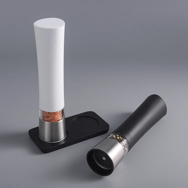 IF New patent design Stylish Kitchen Utensils decoration spice Salt Pepper Shake-shake Crusher Grinder mill Set