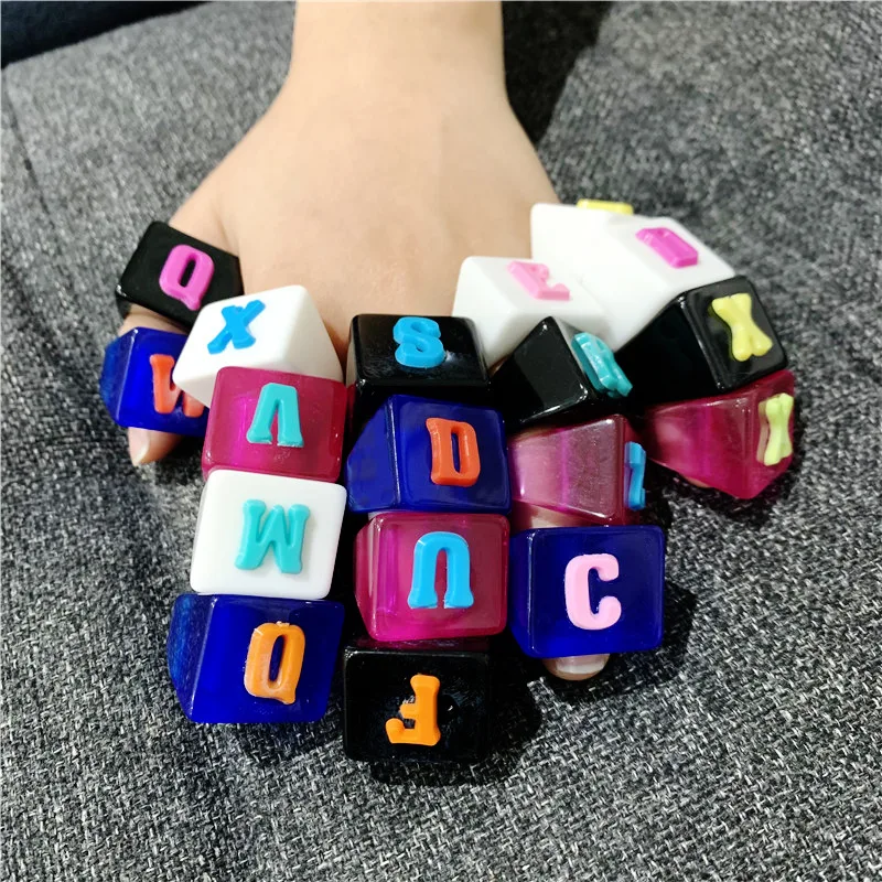 
Barlaycs 2021 Korean Chunky Enamel Stone 26 Letters Rings Ring Designer Personalized Geometric Acrylic Crystal for Men Women 