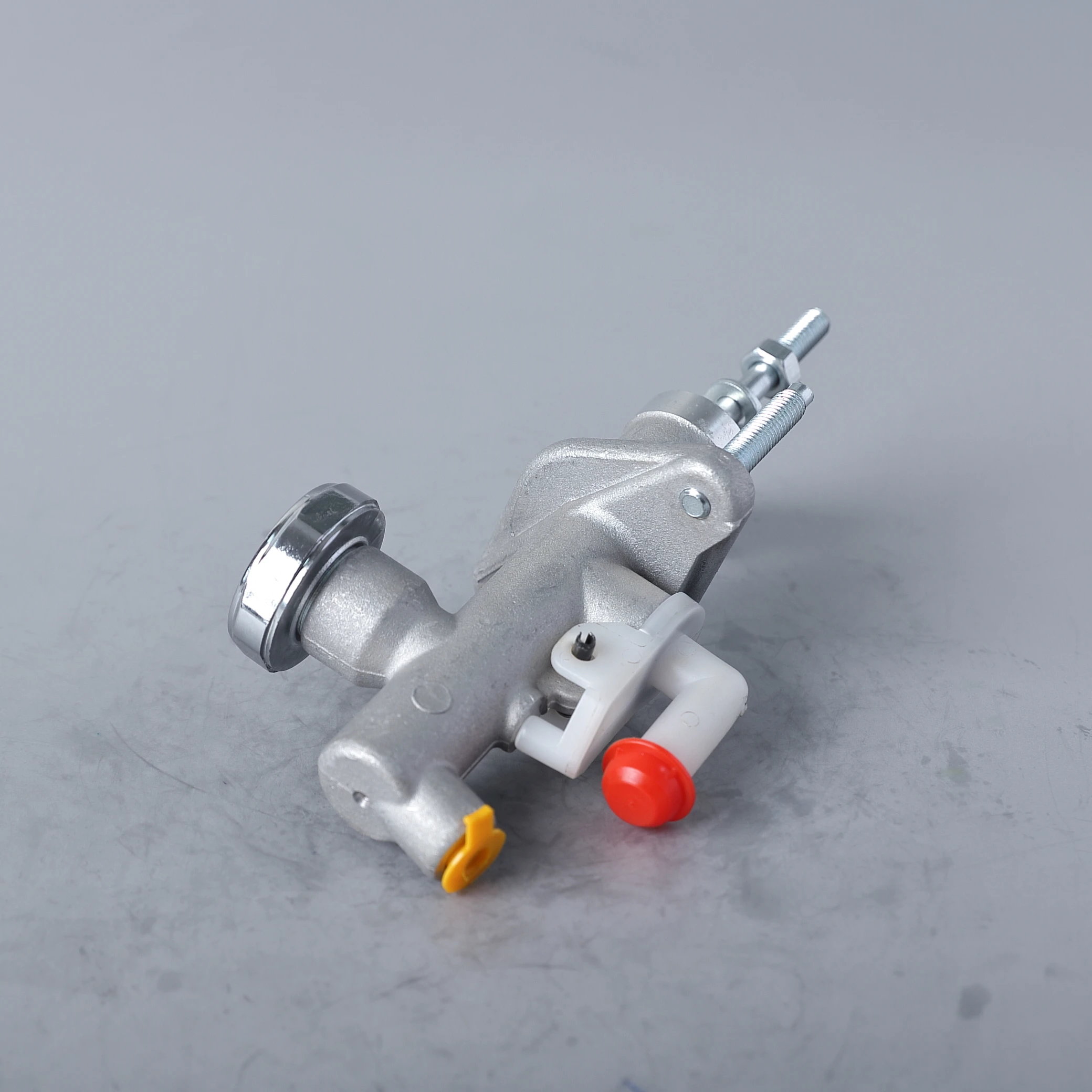 Automotive Door Parts - Clutch Master Cylinder 31420-36130 - Superior Efficiency in Operation