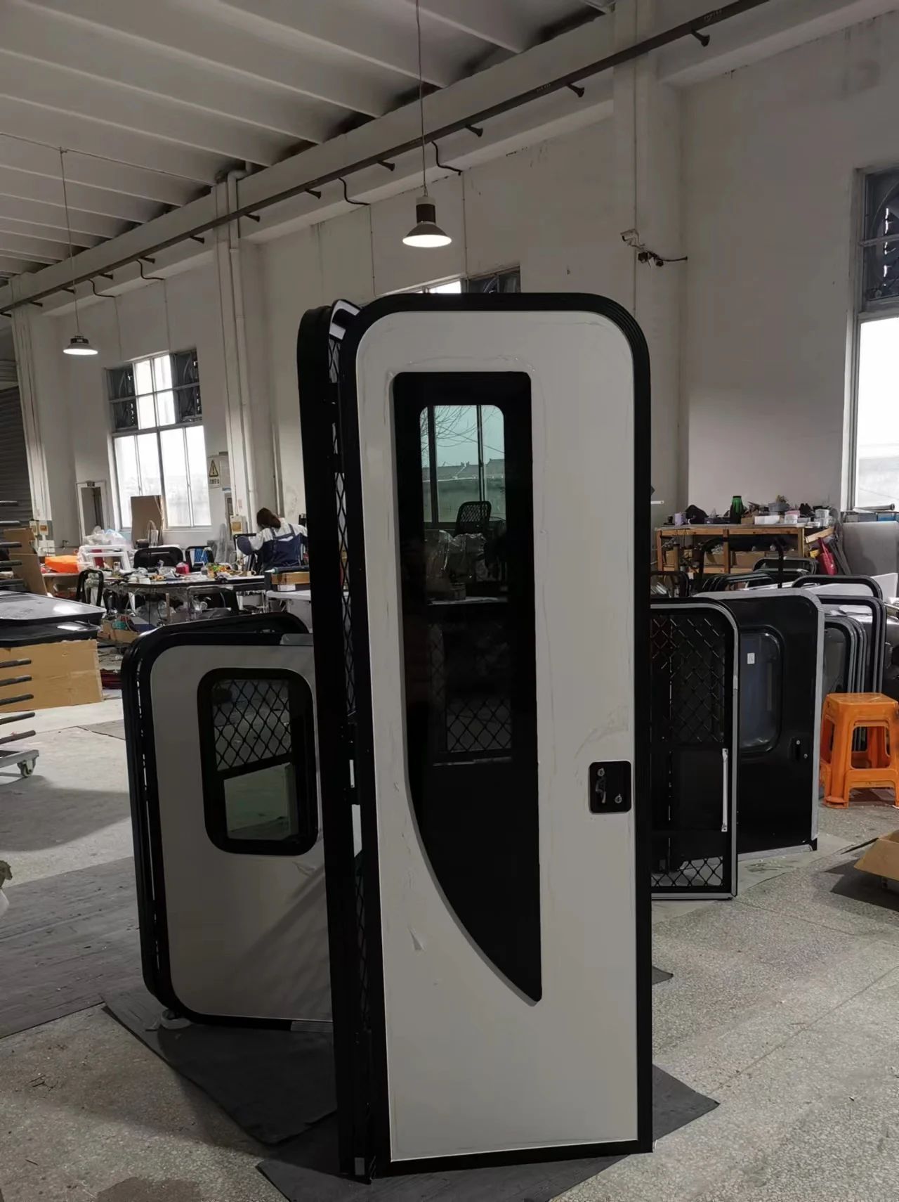 Горячая распродажа алюминиевый сплав нож в форме окна прицепа караван дверь RV с дверью экрана