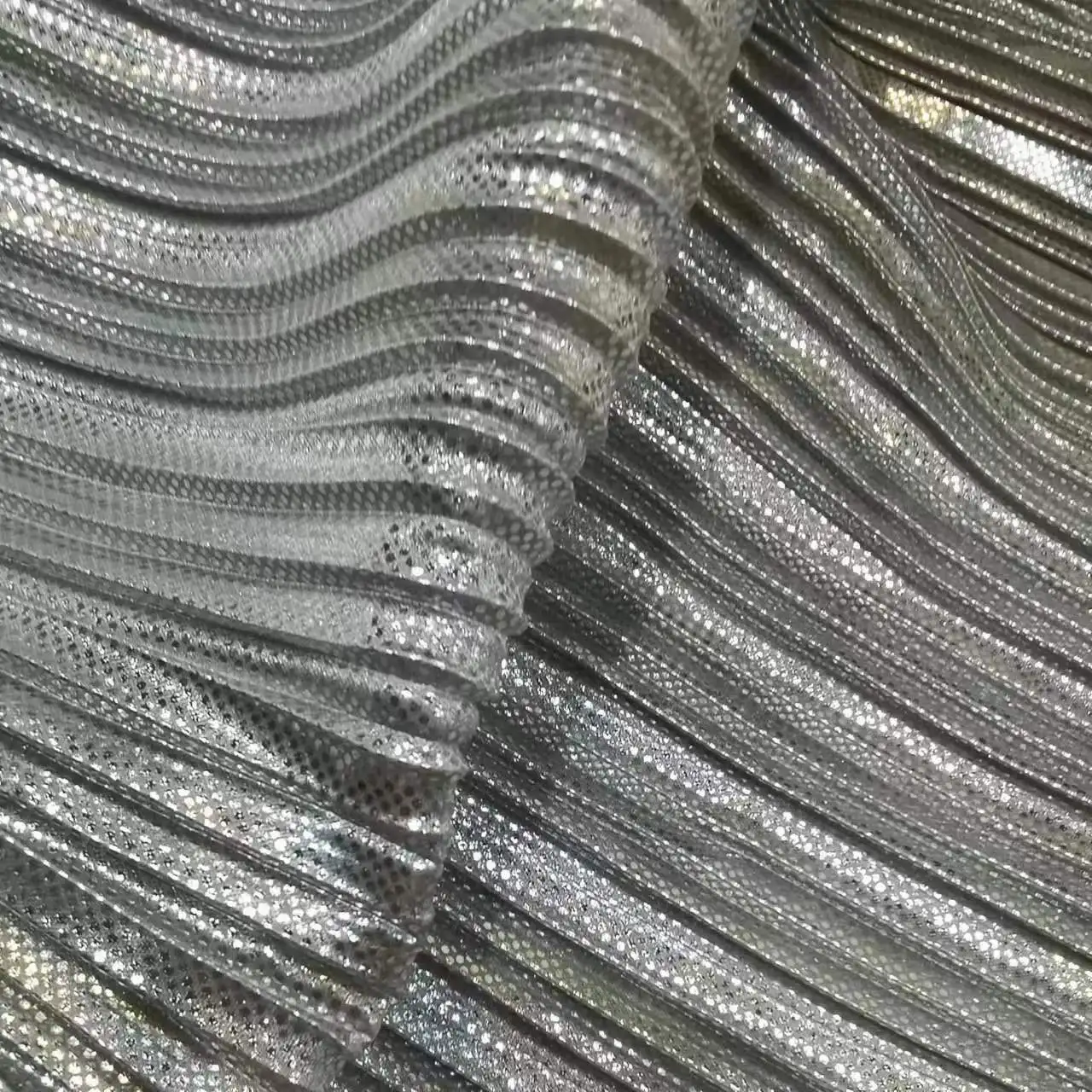 gilding crinkle glitter fabric   gradient organza fabric for costume Pleated fabric for designer DIY sewing