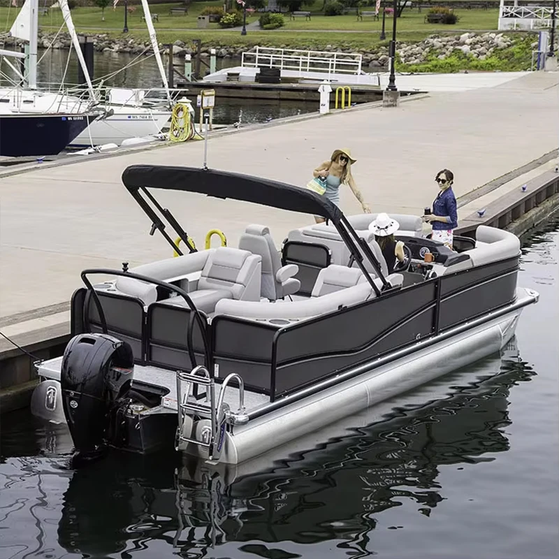 Durable 27 FT Fiberglass Luxury Yacht Factory Direct with Powerful Outboard Engine and Fiberglass Hull