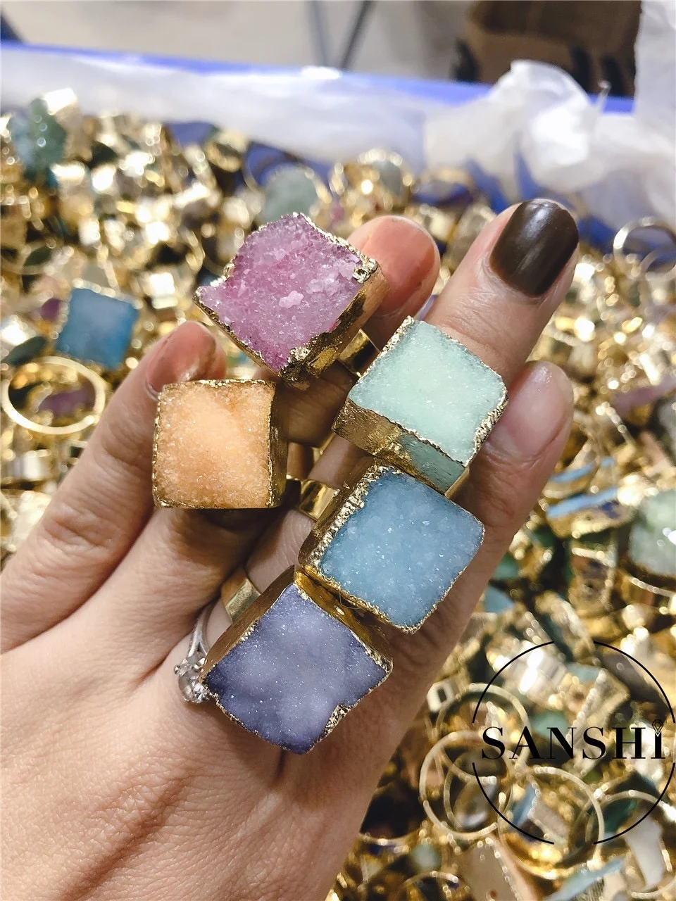 
New arrival multi colored natural green large druzy stone resizable rings 