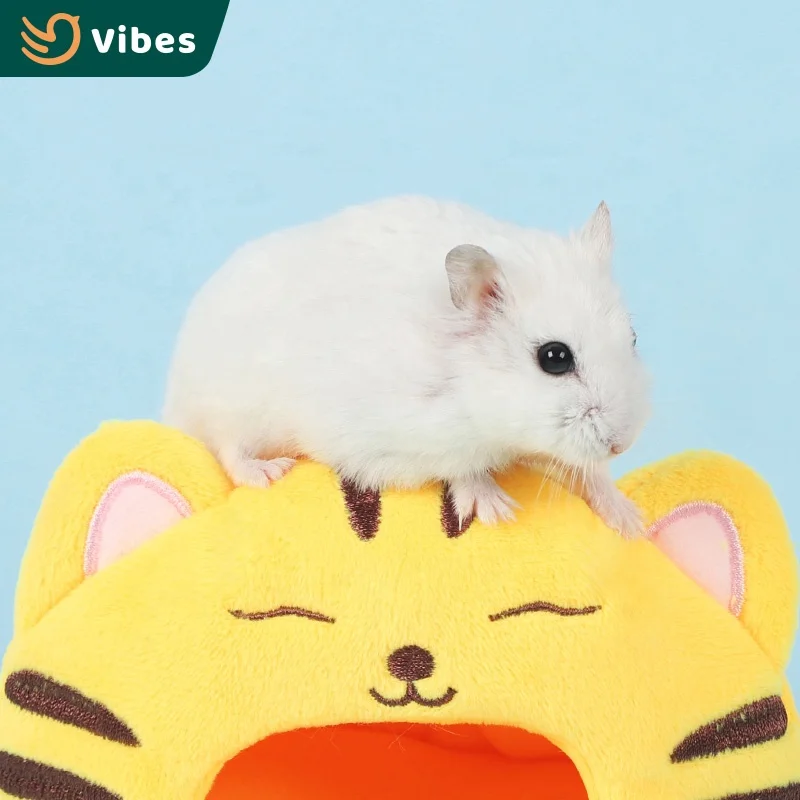 Wholesale Cartoon Shape Large Small Winter Pet Toy Hamster Cage House Hanging Nest Mat Guinea Pig Hamster Cotton Nest