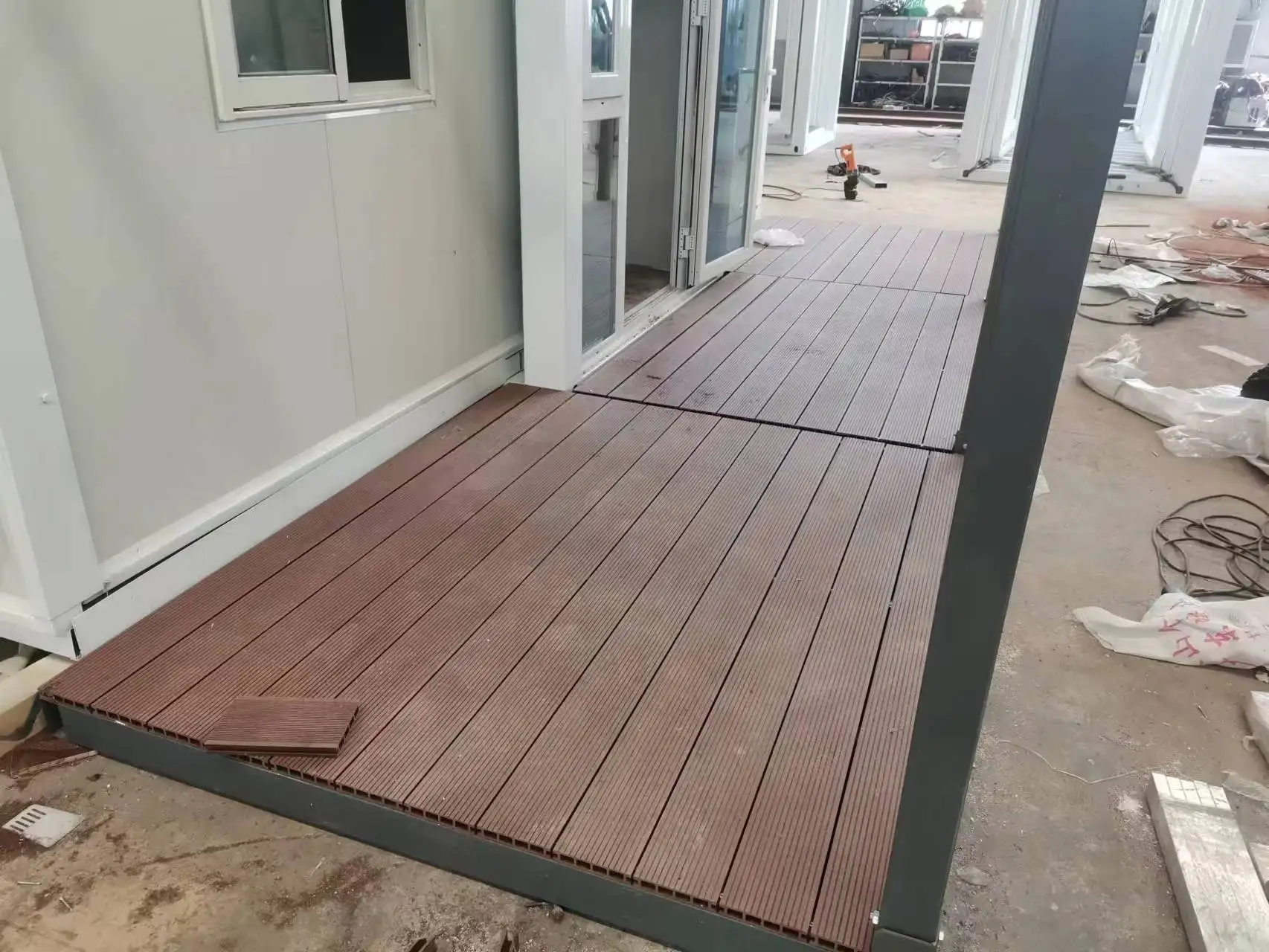 cheap wholesale price luxury house australia steel home anti corrosion expandable house container homes with platform