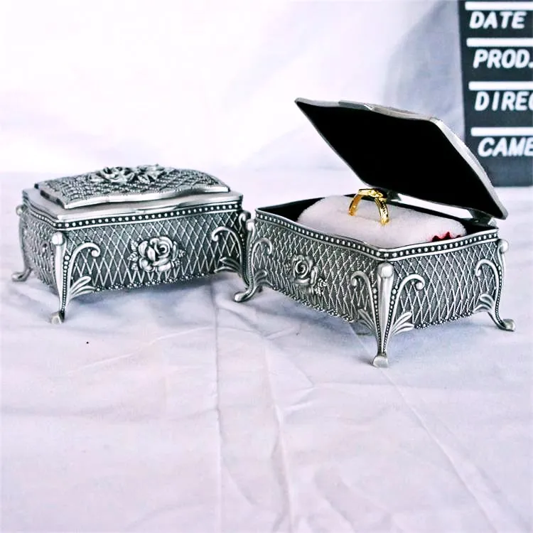 Manufacturer Directly Sale Metal Carved Flower Jewelry Box Creative Gift Zinc Alloy Vintage Ornament Box