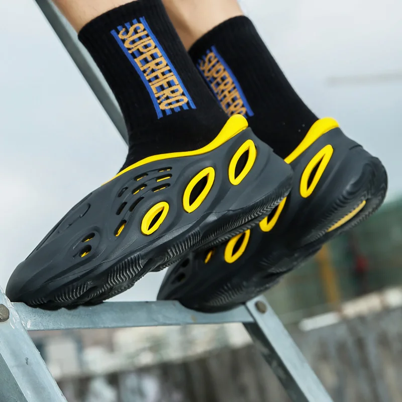  Модные оригинальные нескользящие легкие Кроксы yeezy шлепанцы для